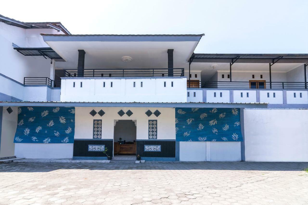 Hotel OYO 857 Pakuncen Malioboro Syariah Yogyakarta Exterior foto